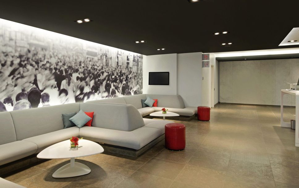 Lounge Photo