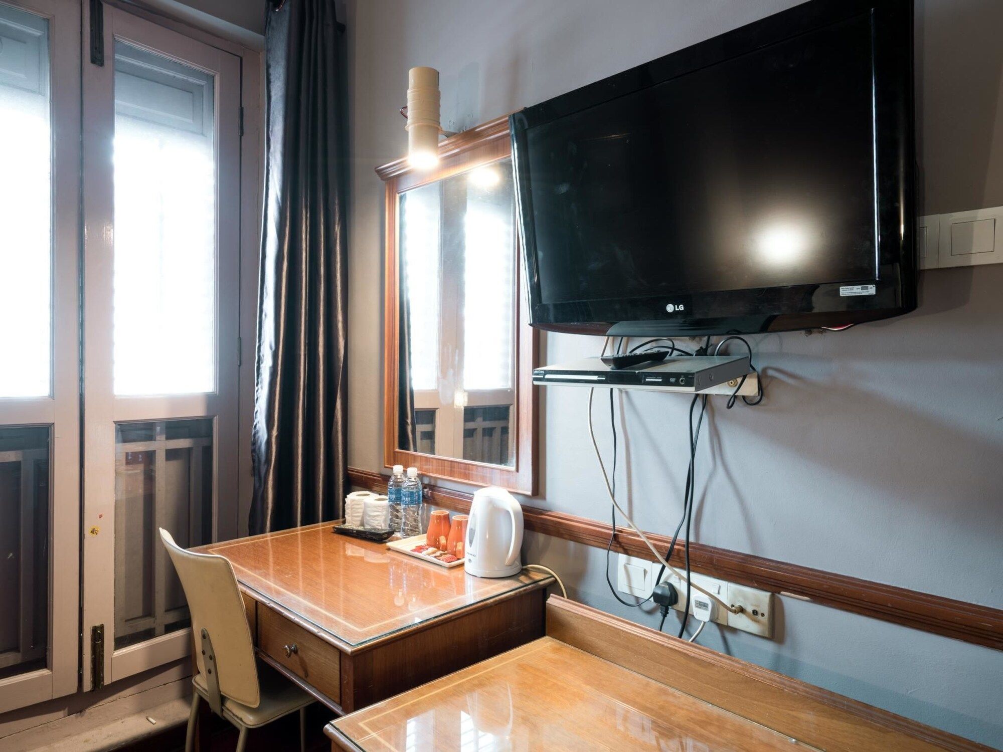 Room amenity