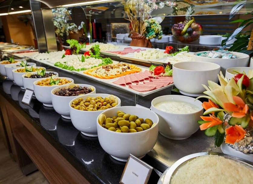 Buffet Photo