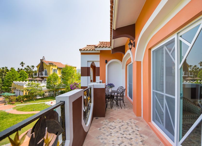 Balcony Photo