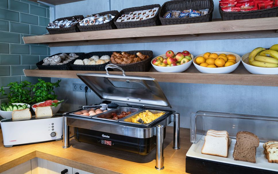 Buffet Photo