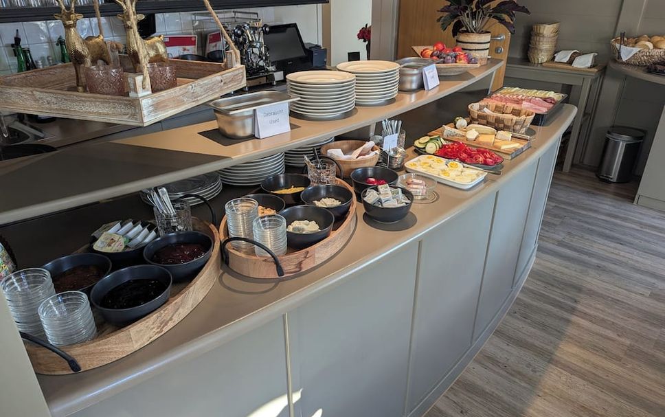 Buffet Photo