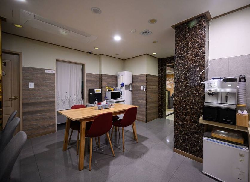 Dining room Photo