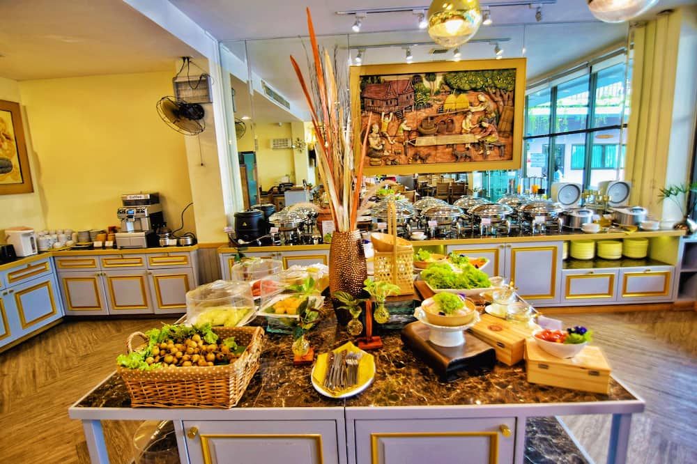 Buffet Photo