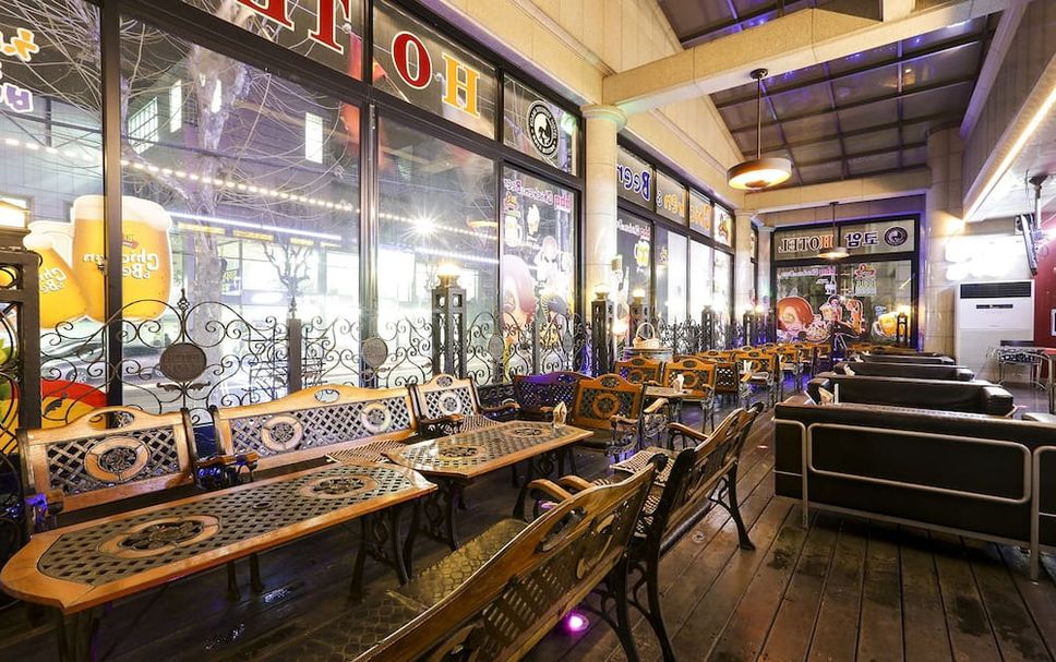 Restaurant Photo