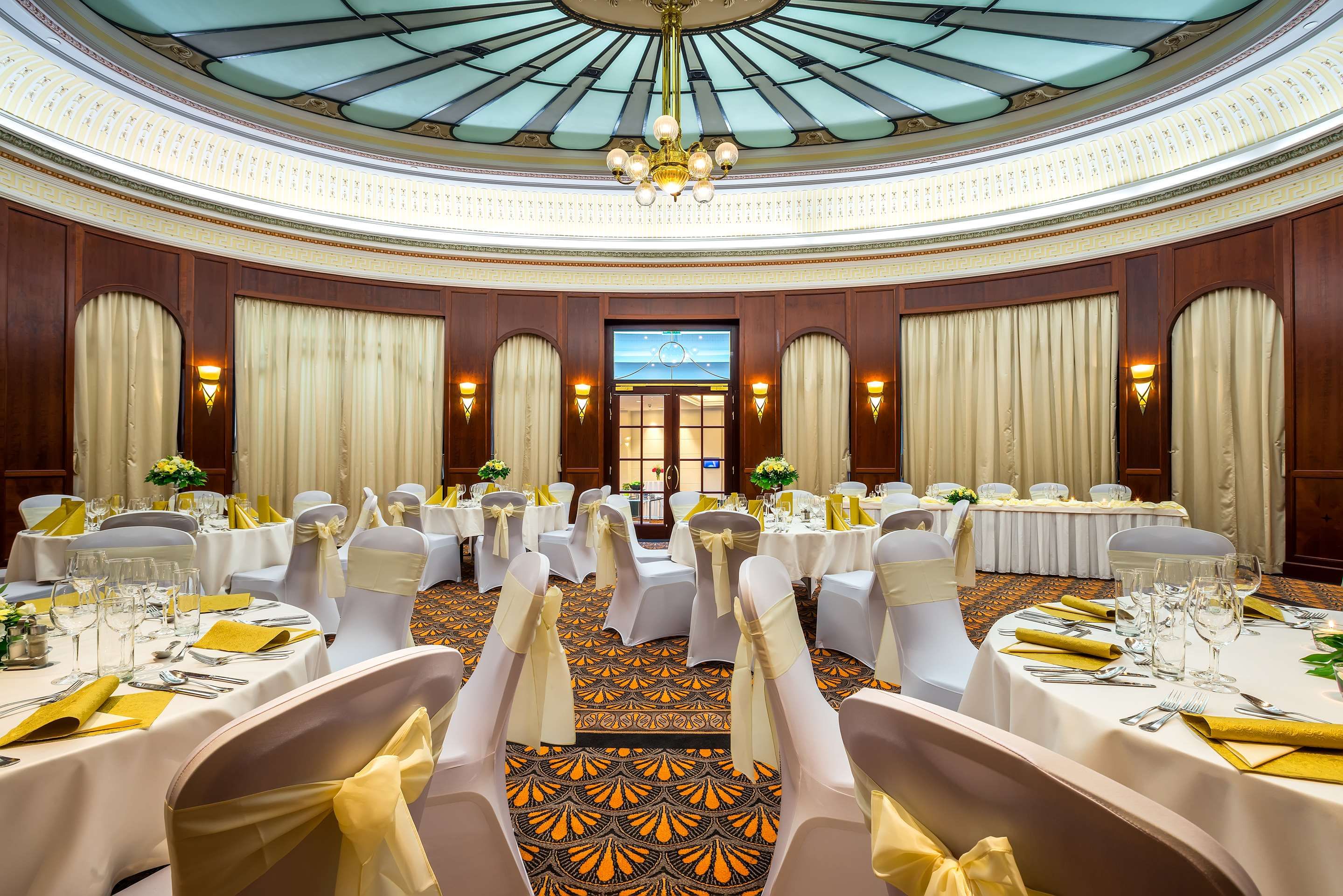 Banquet hall