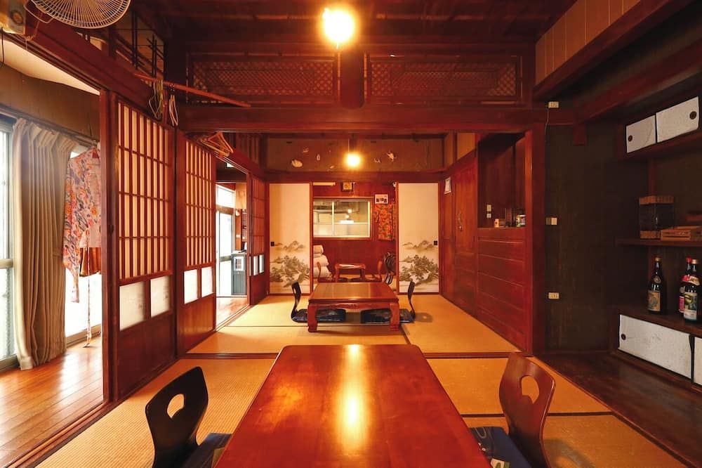 Dining room Photo