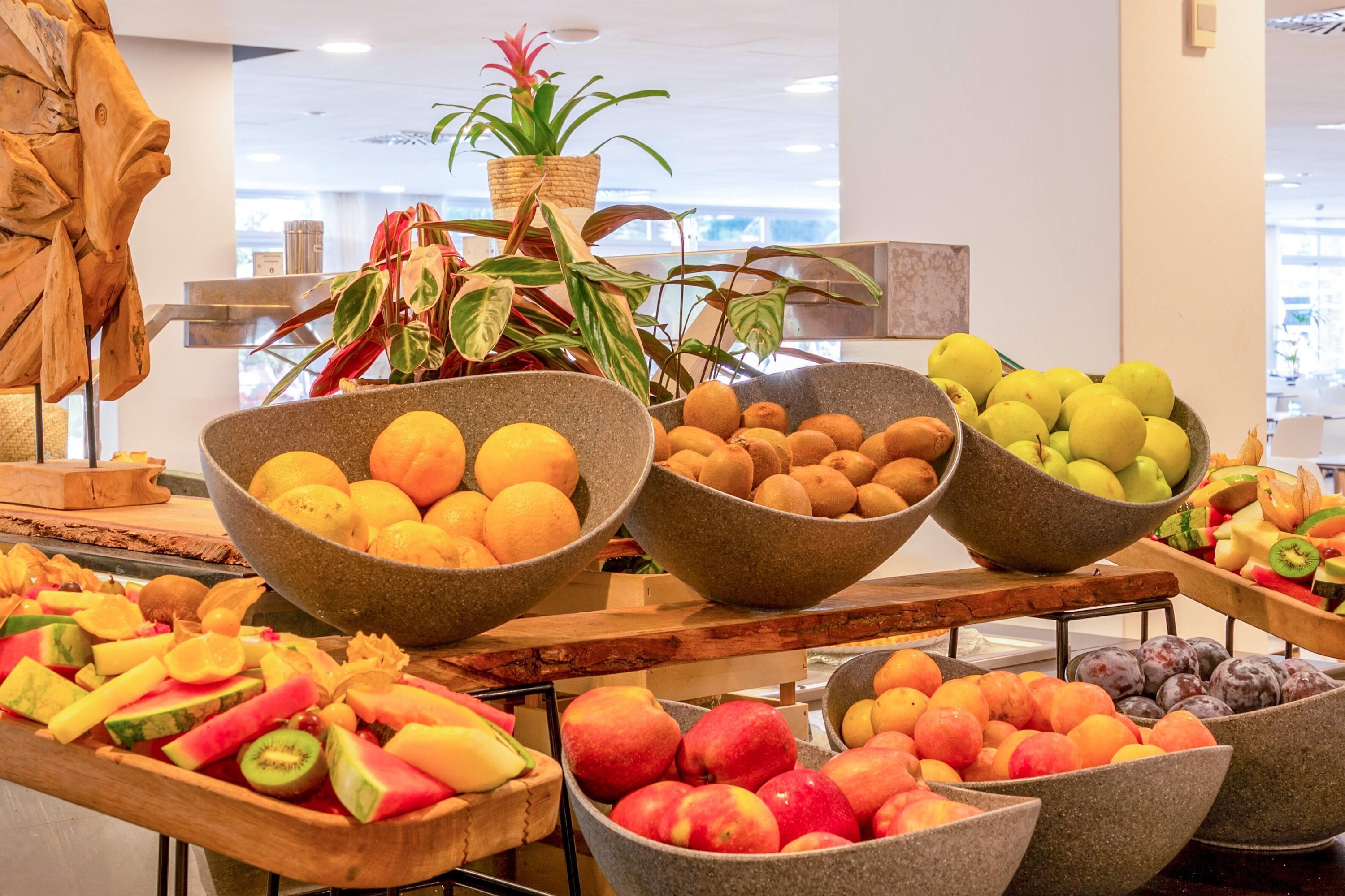 Buffet Photo