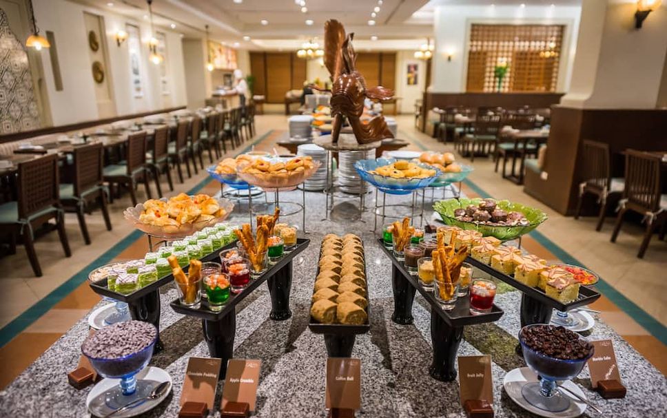 Buffet Photo