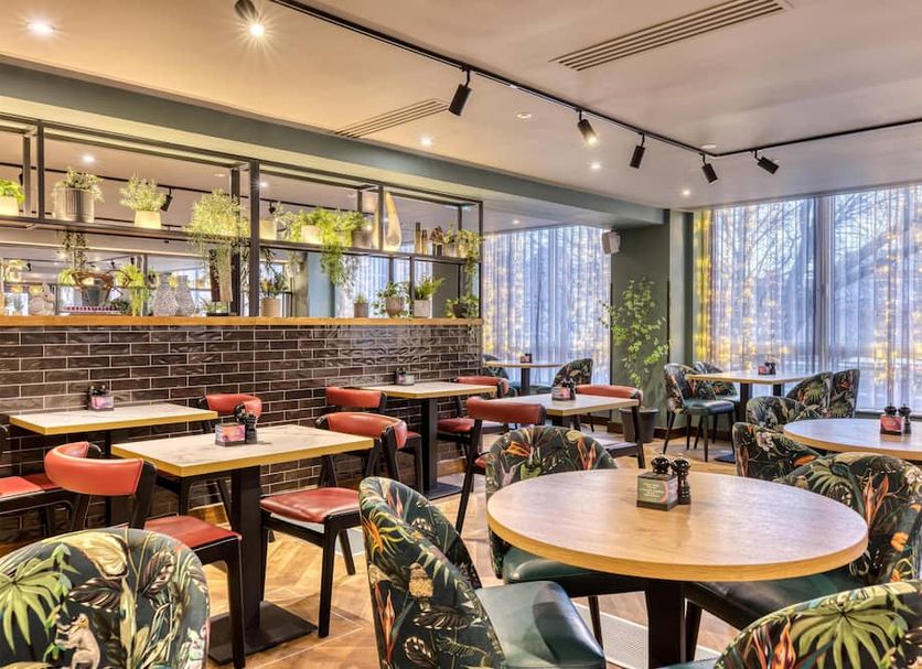 Restaurant Photo