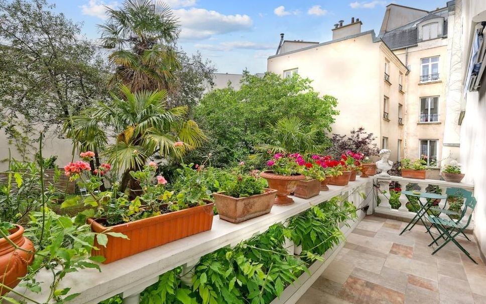Balcony Photo