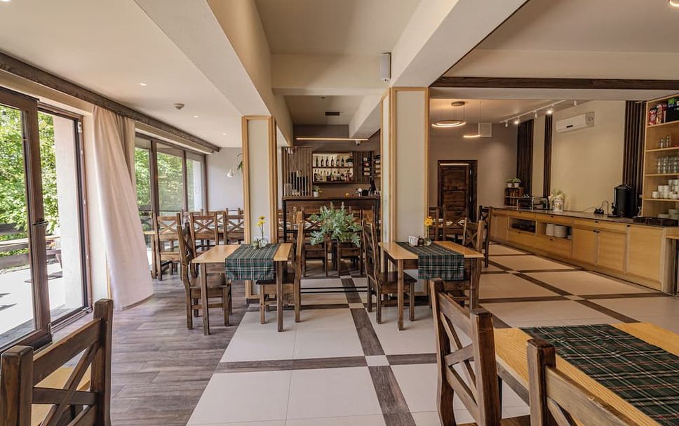 Restaurant Photo