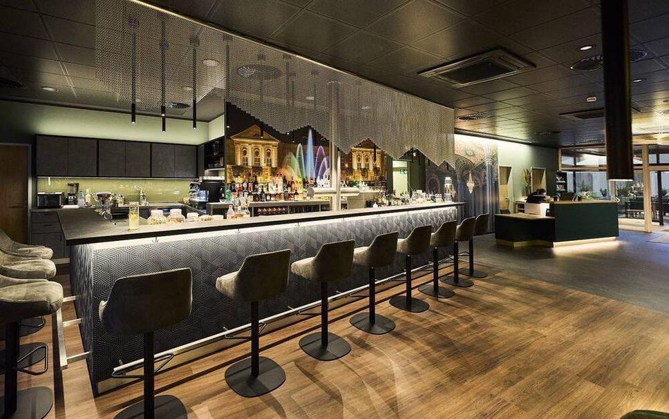 Bar Photo