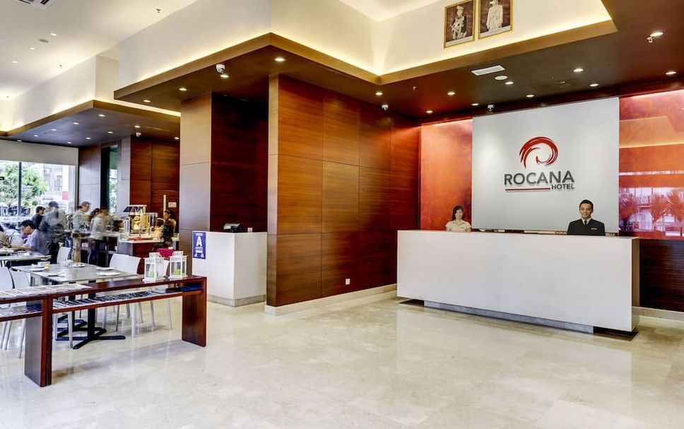 Front desk Photo