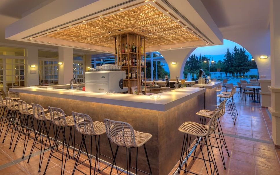 Bar Photo