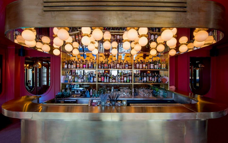 Bar Photo