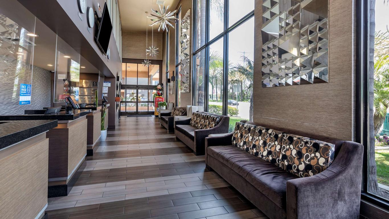 Best Western Plus Stovall's Inn
