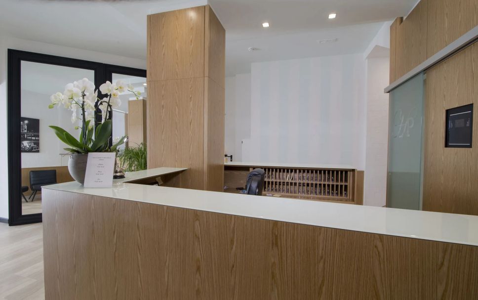 Front desk Photo