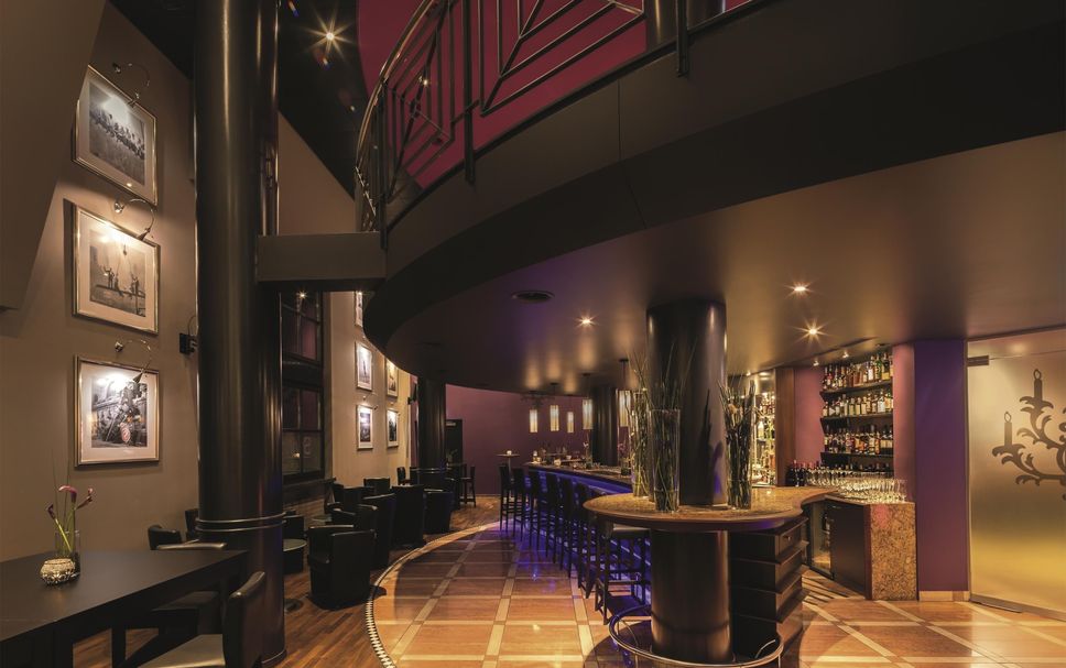 Bar Photo