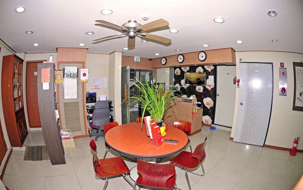Dining room Photo