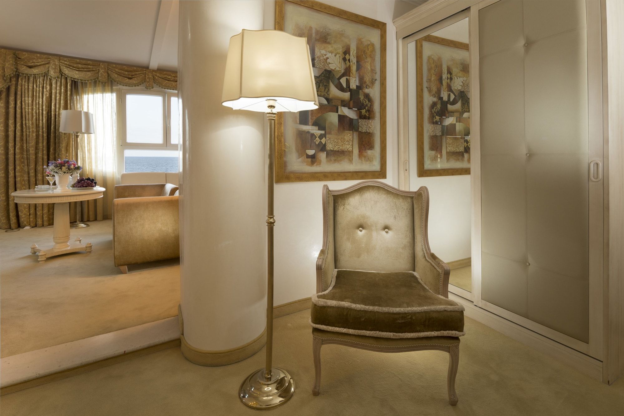 Room amenity