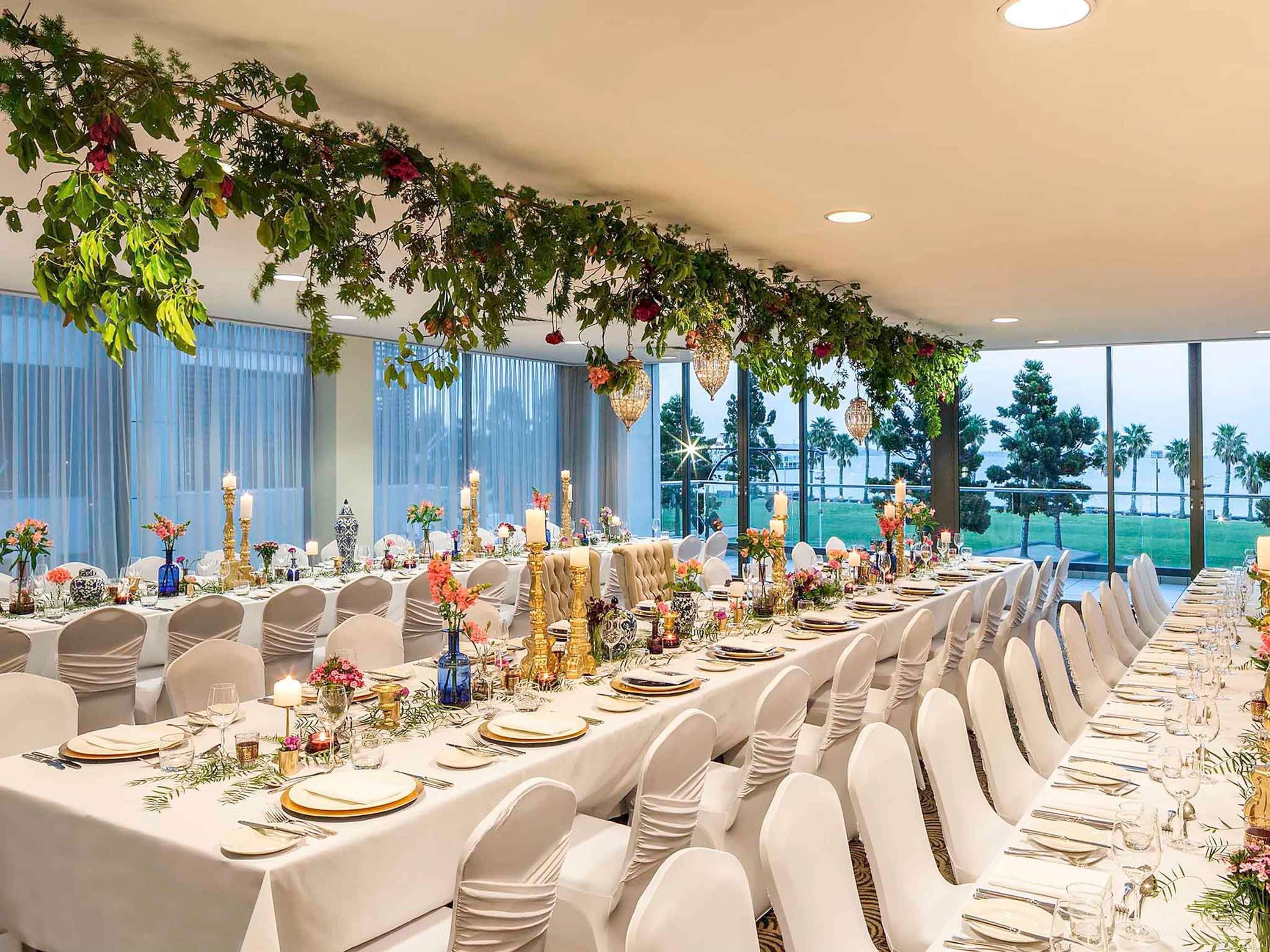 Banquet hall
