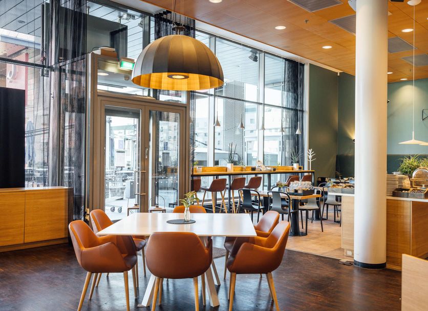 Restaurant Photo