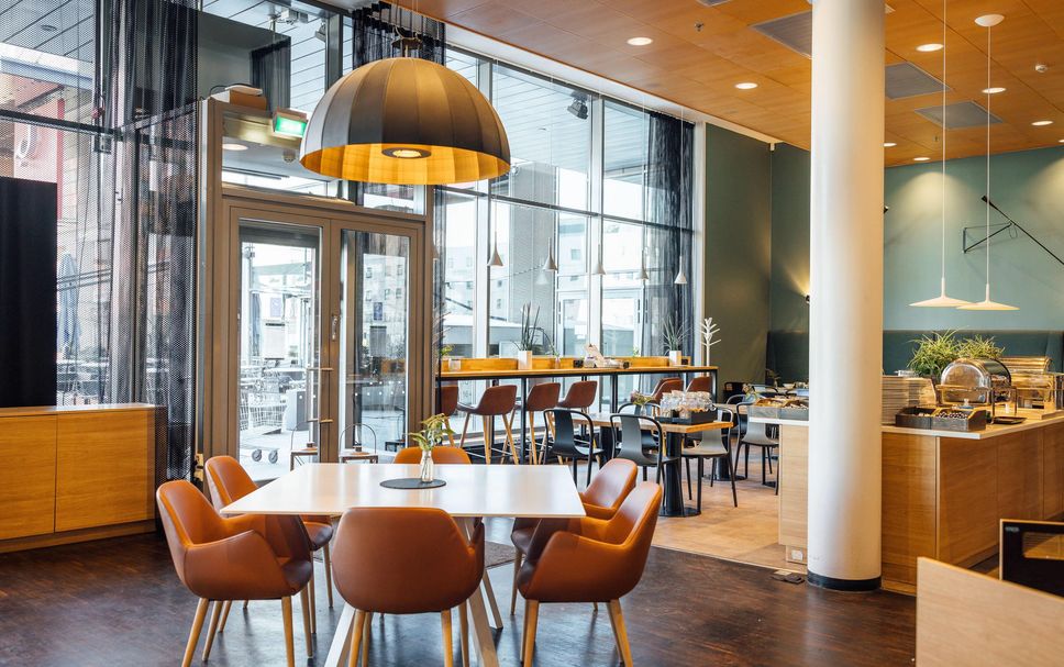 Restaurant Photo