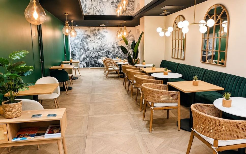 Restaurant Photo