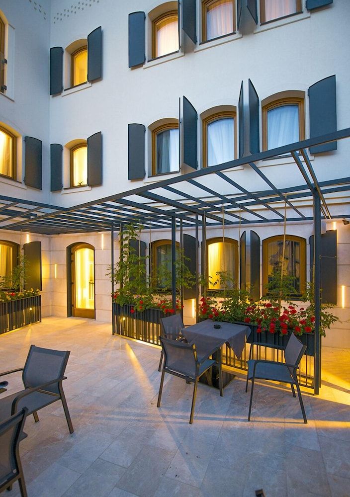 Patio Photo
