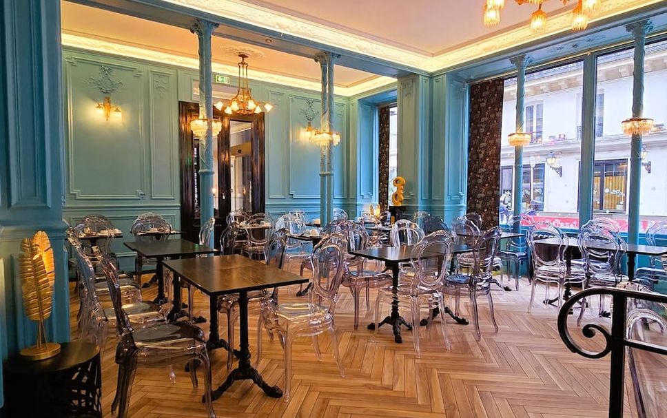 Restaurant Photo