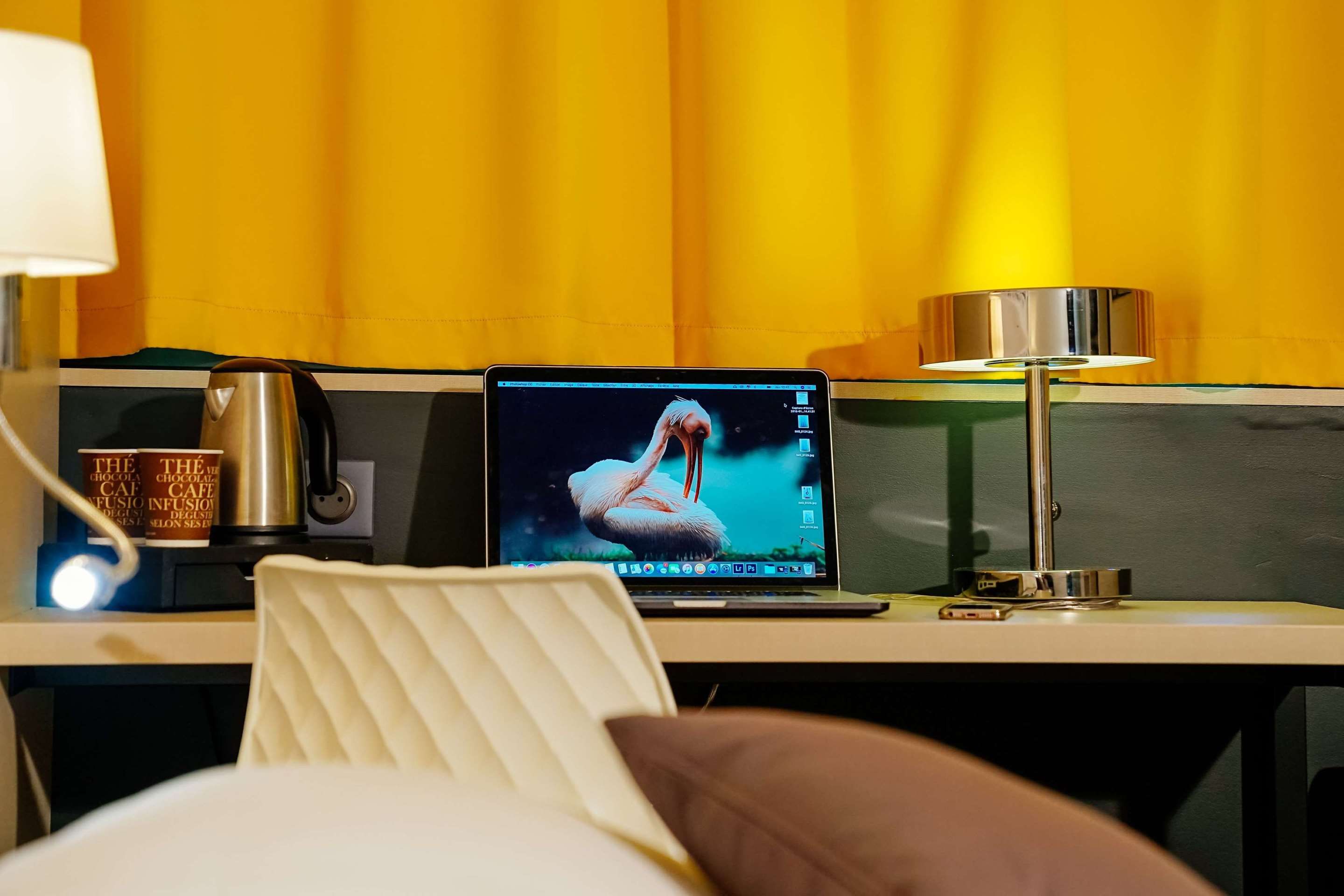Room amenity