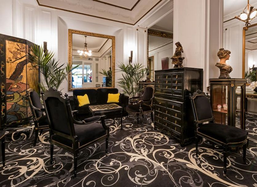 Lounge Photo