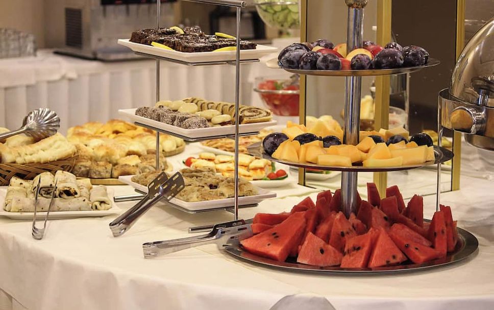 Buffet Photo