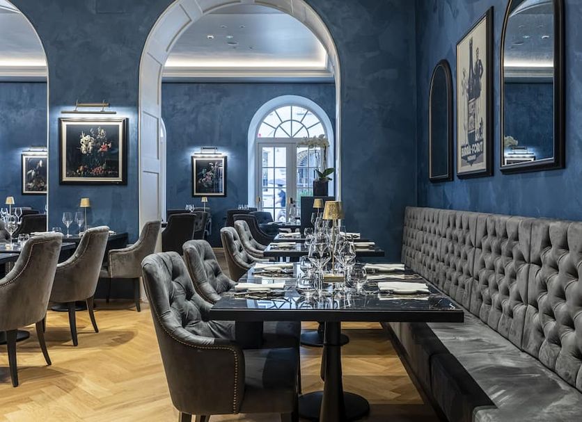 Restaurant Photo