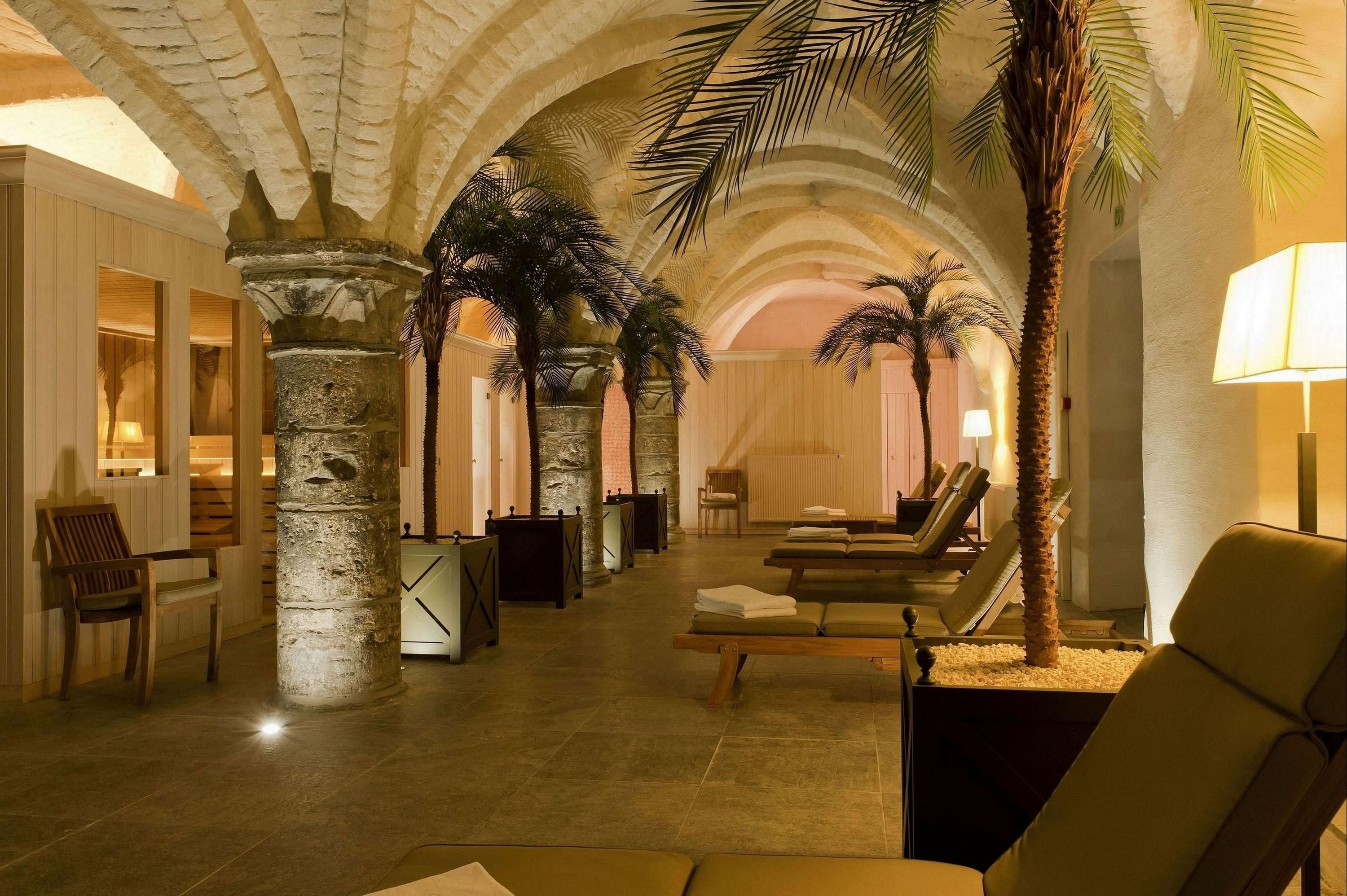 Hotel amenity