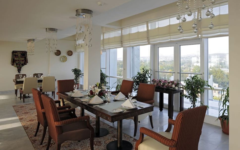 Dining room Photo