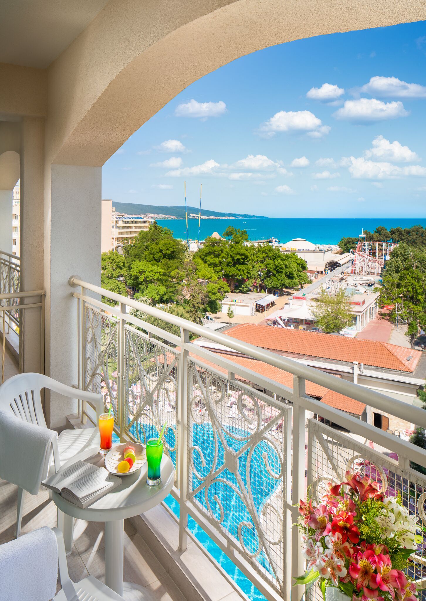 Balcony Photo