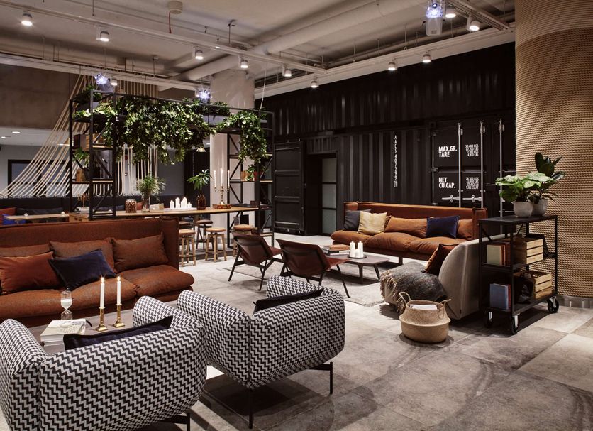 Lounge Photo