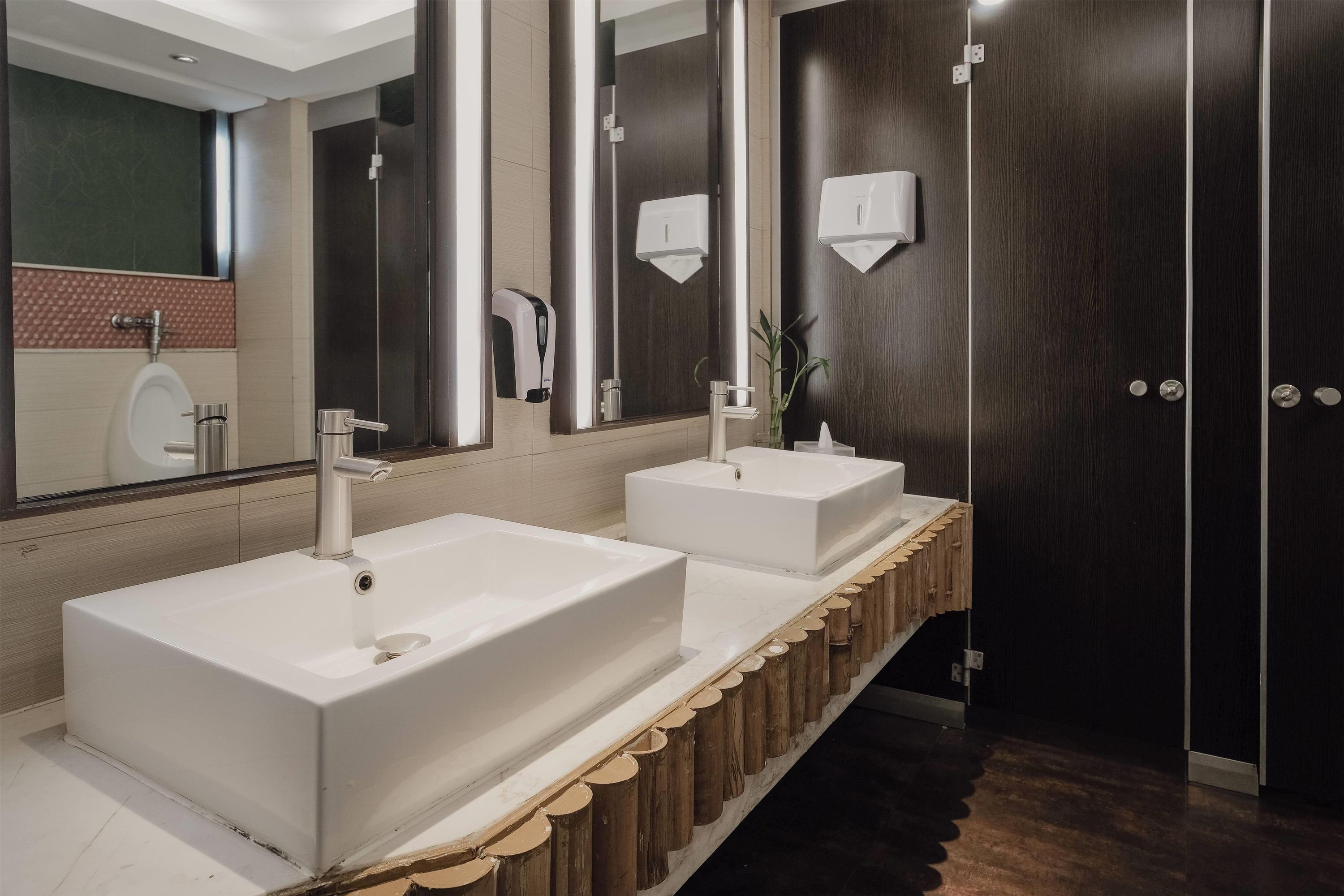 Hotel amenity