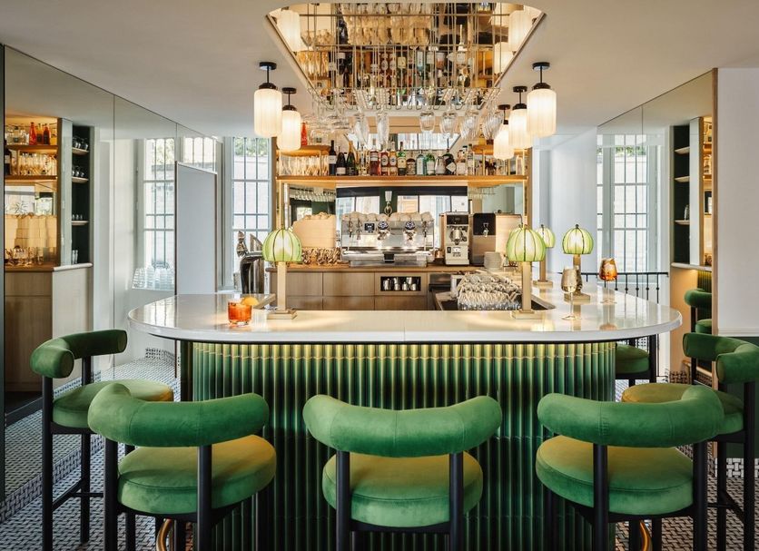 Bar Photo