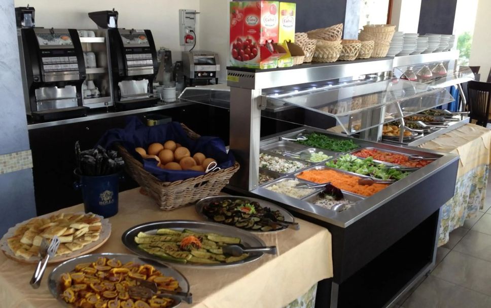 Buffet Photo