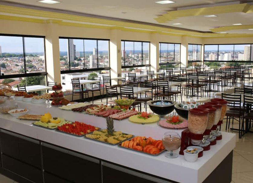 Buffet Photo