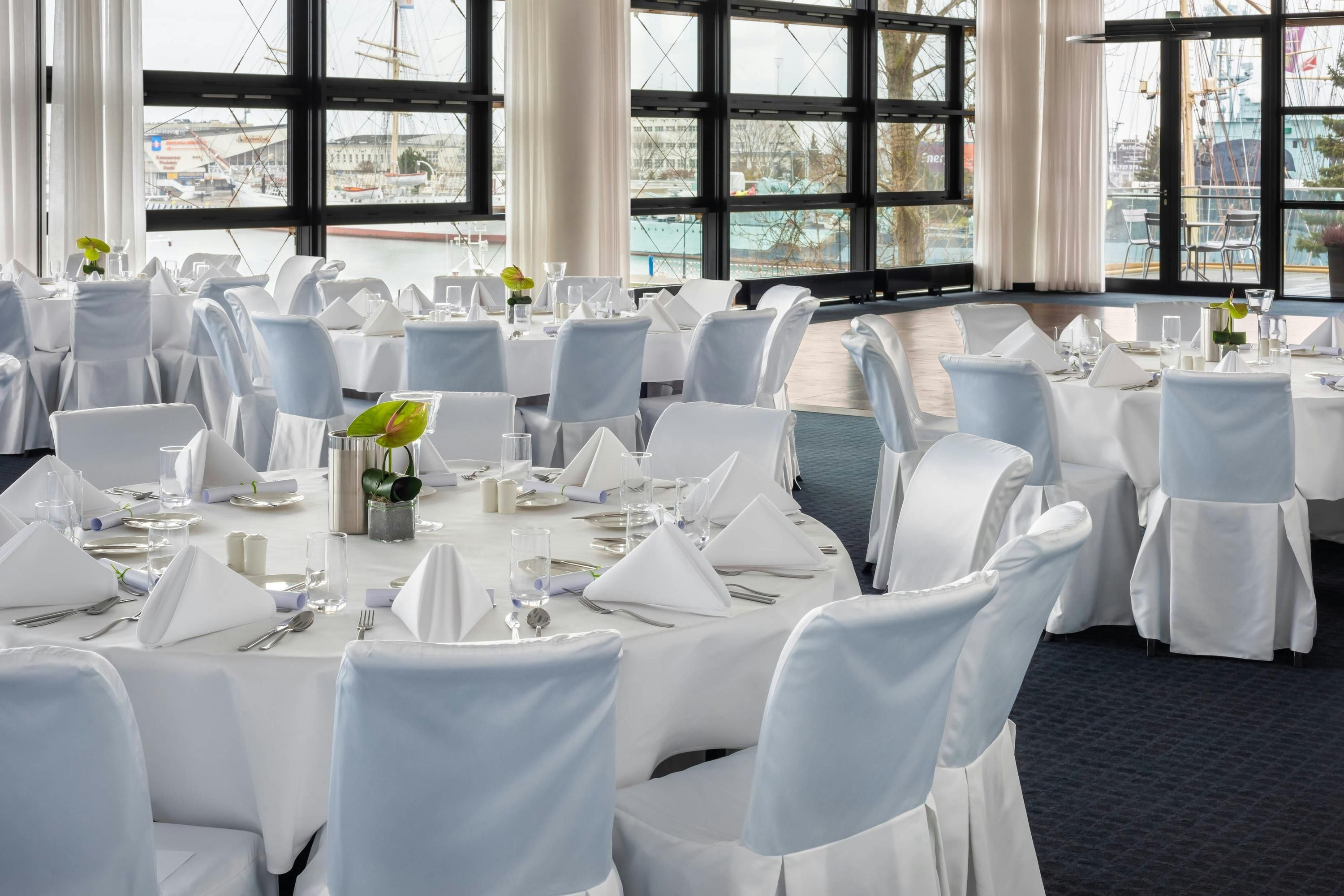 Banquet hall
