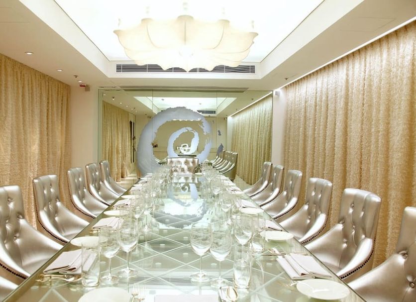 Banquet hall Photo