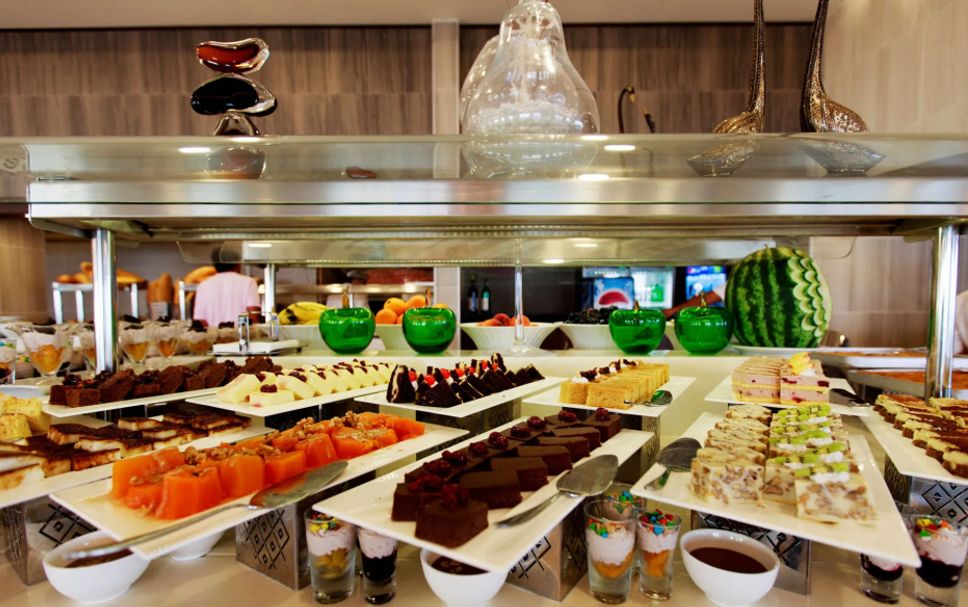 Buffet Photo