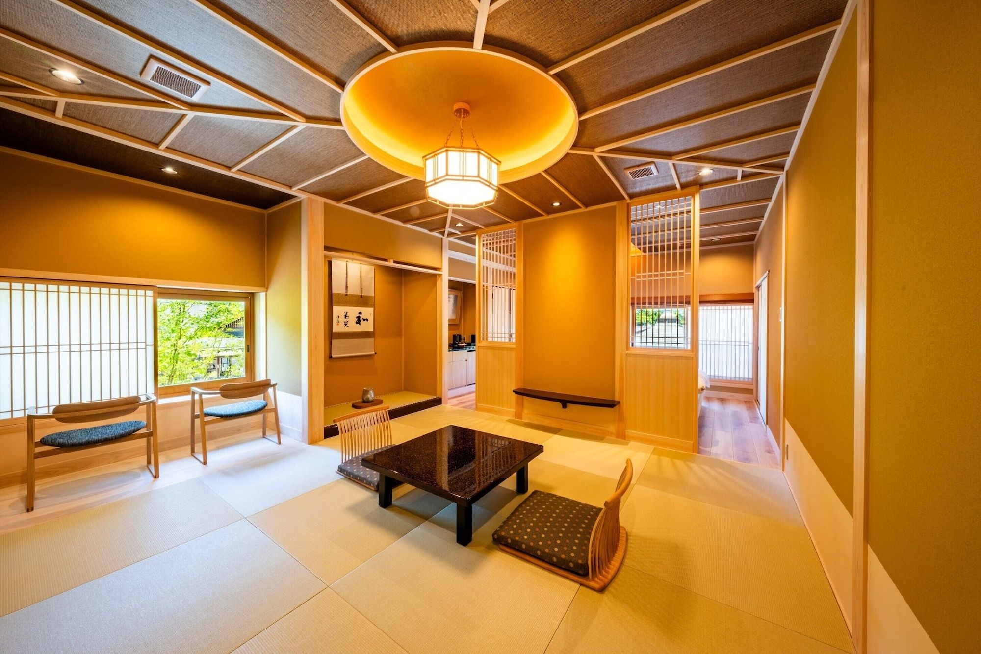 Dining room Photo