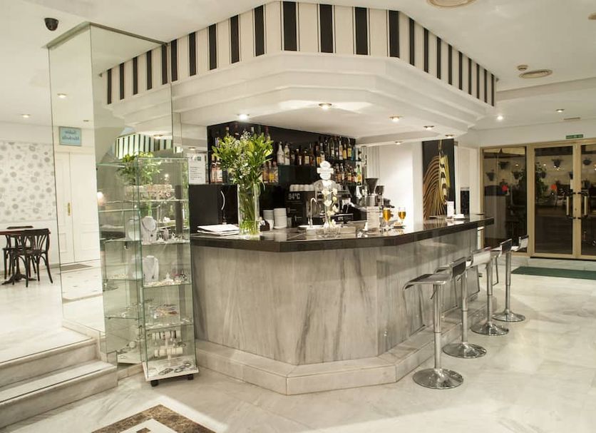 Bar Photo