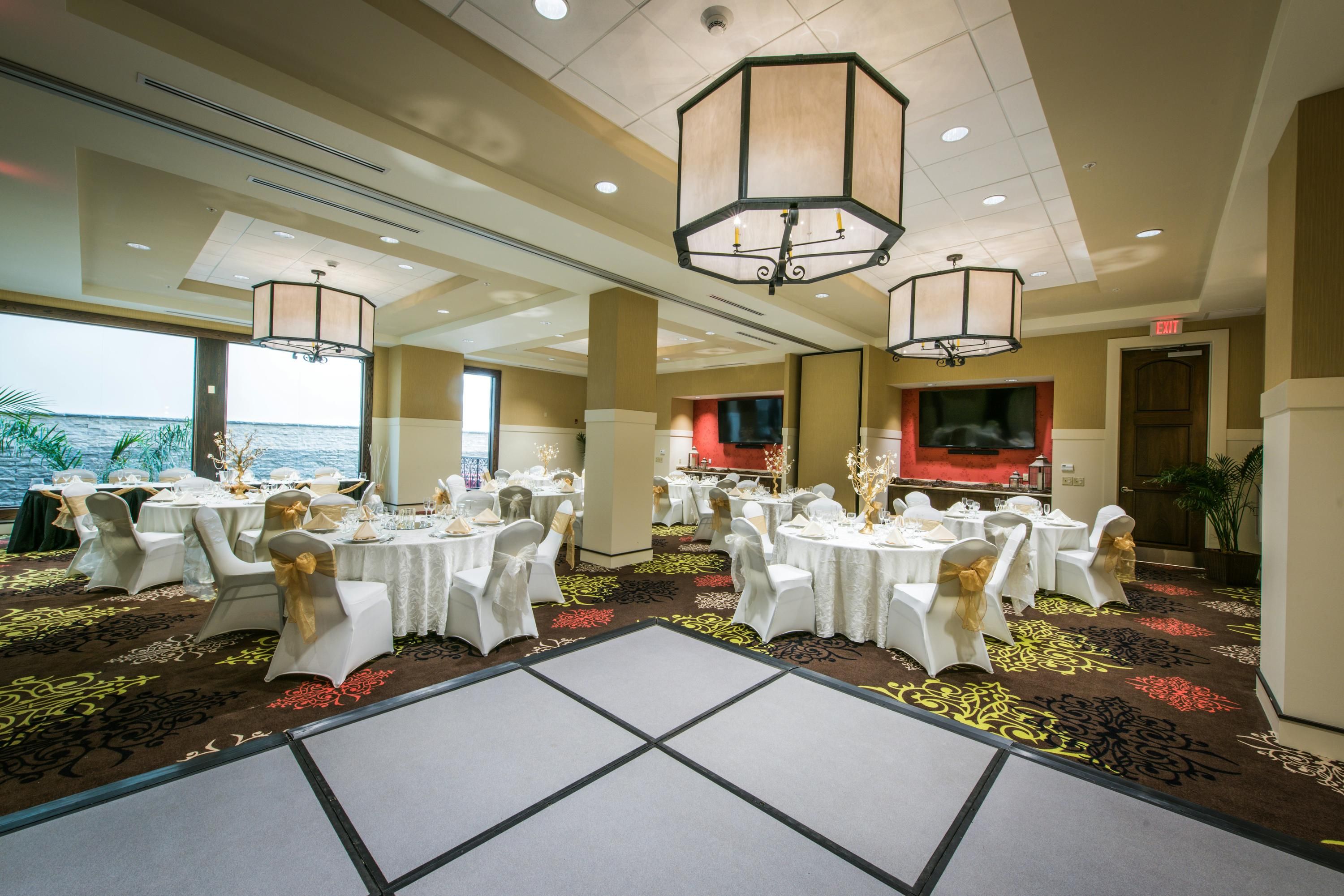 Banquet hall