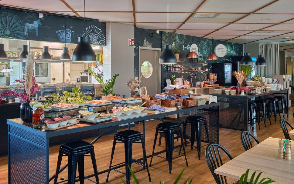 Restaurant Photo